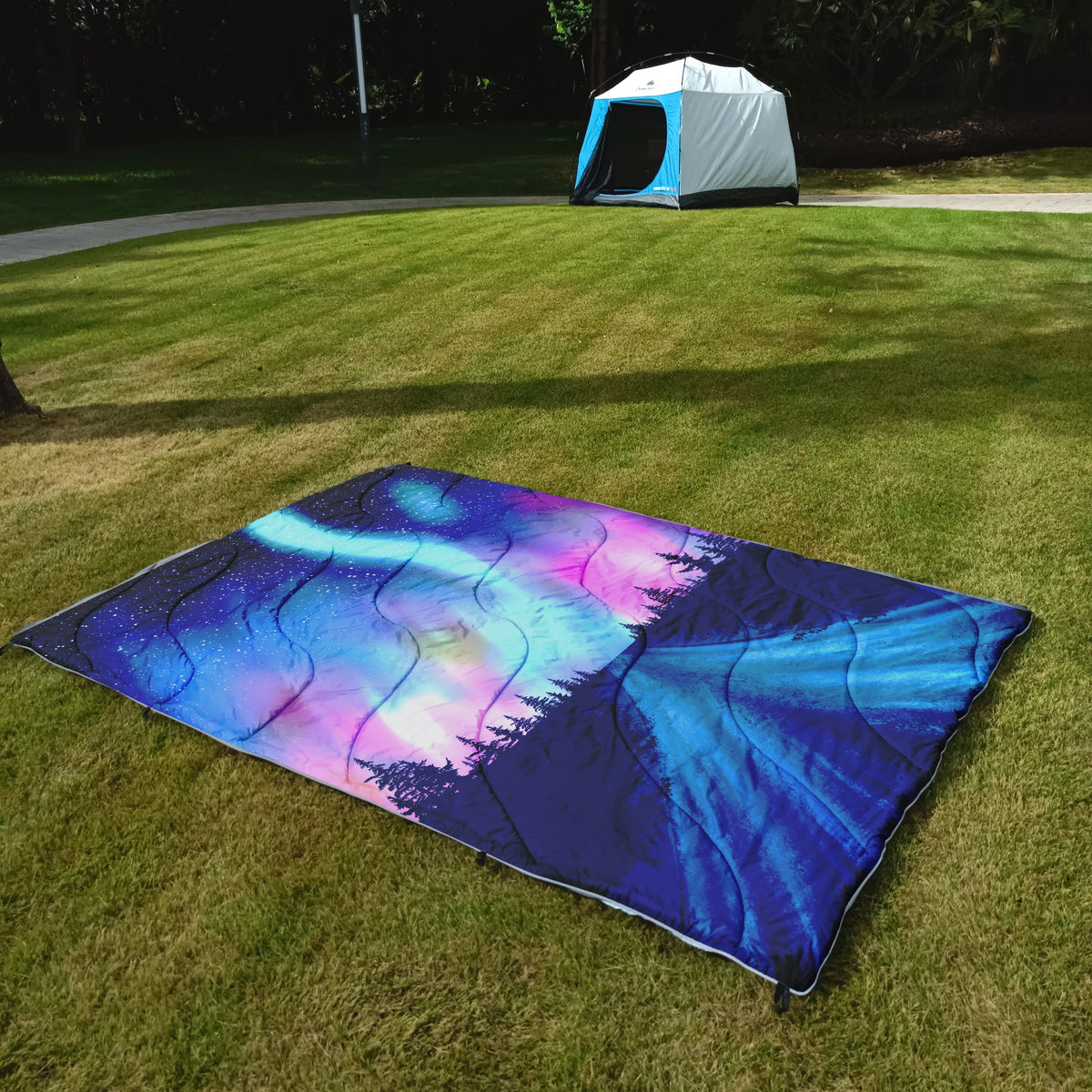Portable Waterproof Fluffy Camping Picnic Blanket With Bag